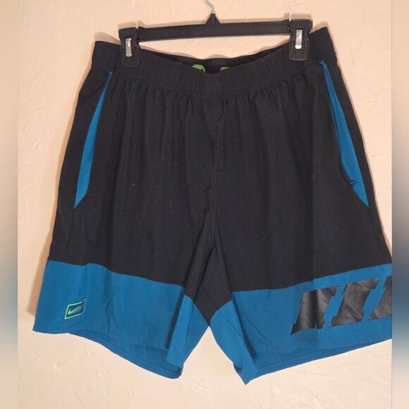 Nike Men's Black and Blue Straight Fit Athletic Shorts Sz L - Picture 1 of 3